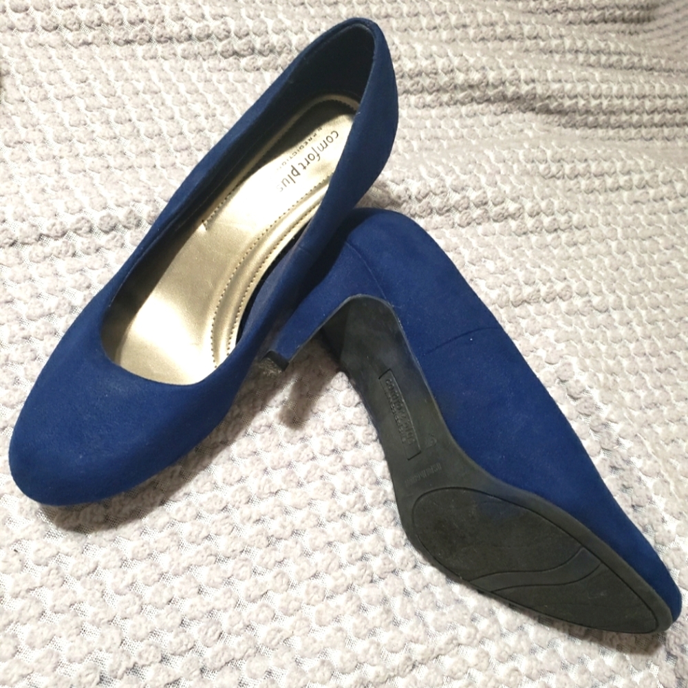 Comfort Plus Blue suede heels